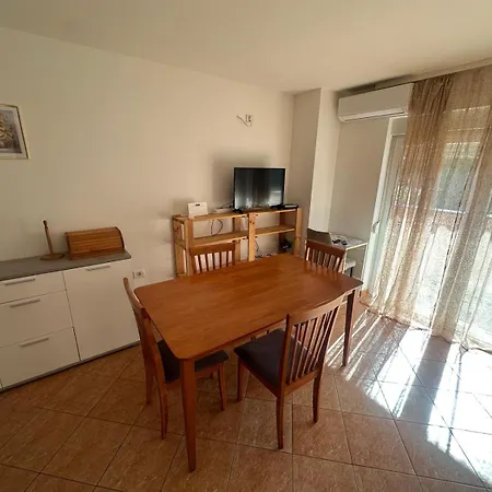 Blaz Apartament *